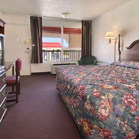 Motel Super 8 By Wyndham Oklahoma Fairgrounds Esterno foto
