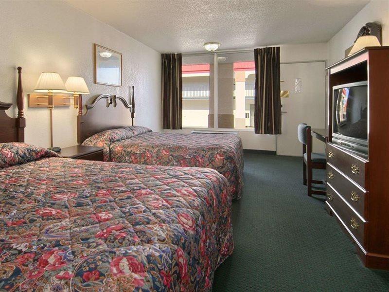 Motel Super 8 By Wyndham Oklahoma Fairgrounds Esterno foto