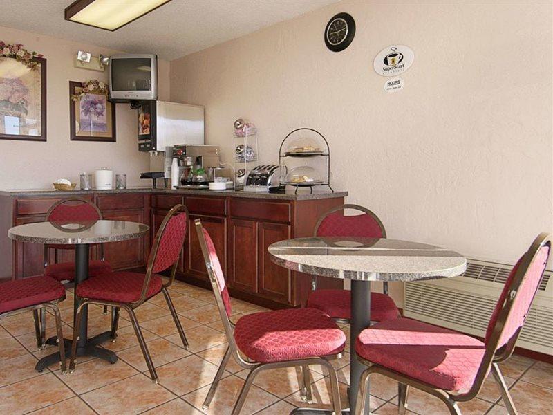 Motel Super 8 By Wyndham Oklahoma Fairgrounds Esterno foto