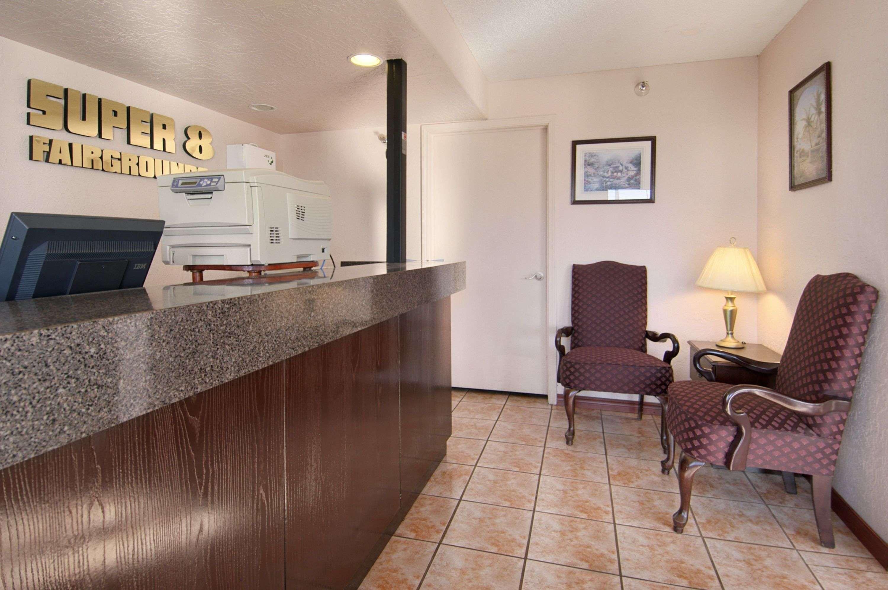 Motel Super 8 By Wyndham Oklahoma Fairgrounds Interno foto
